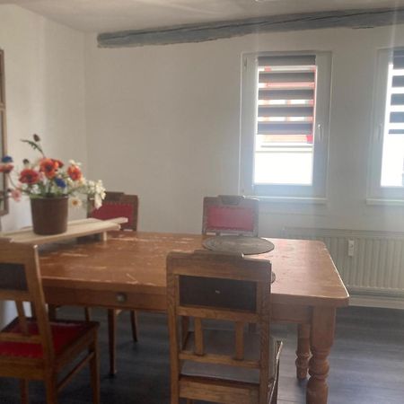 Charmante Ferienwohnung Im Gaesschen รูโดลชตัดท์ ภายนอก รูปภาพ
