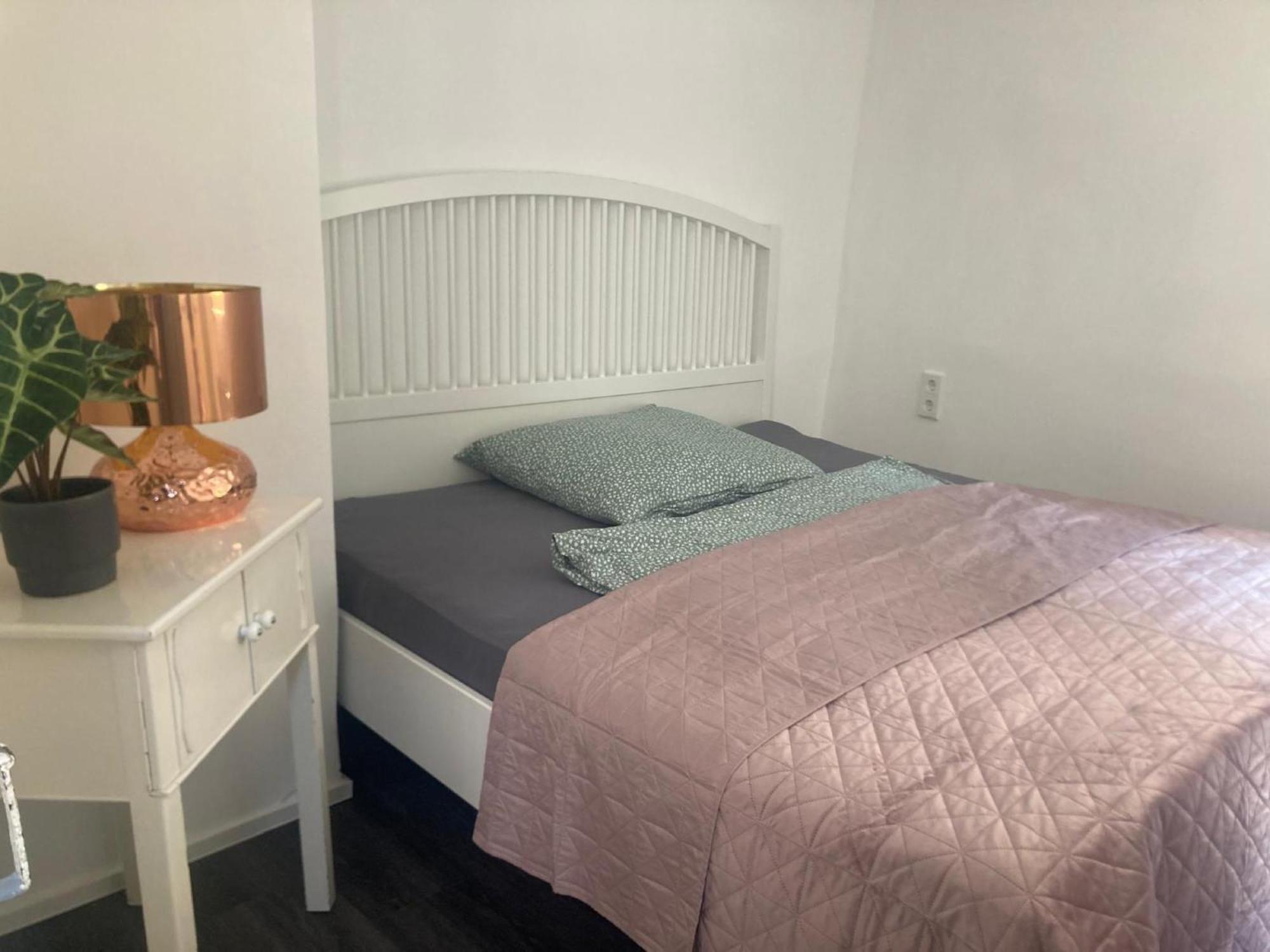 Charmante Ferienwohnung Im Gaesschen รูโดลชตัดท์ ภายนอก รูปภาพ