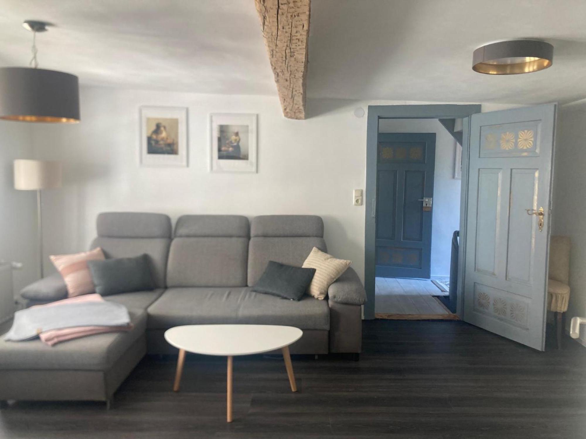 Charmante Ferienwohnung Im Gaesschen รูโดลชตัดท์ ภายนอก รูปภาพ